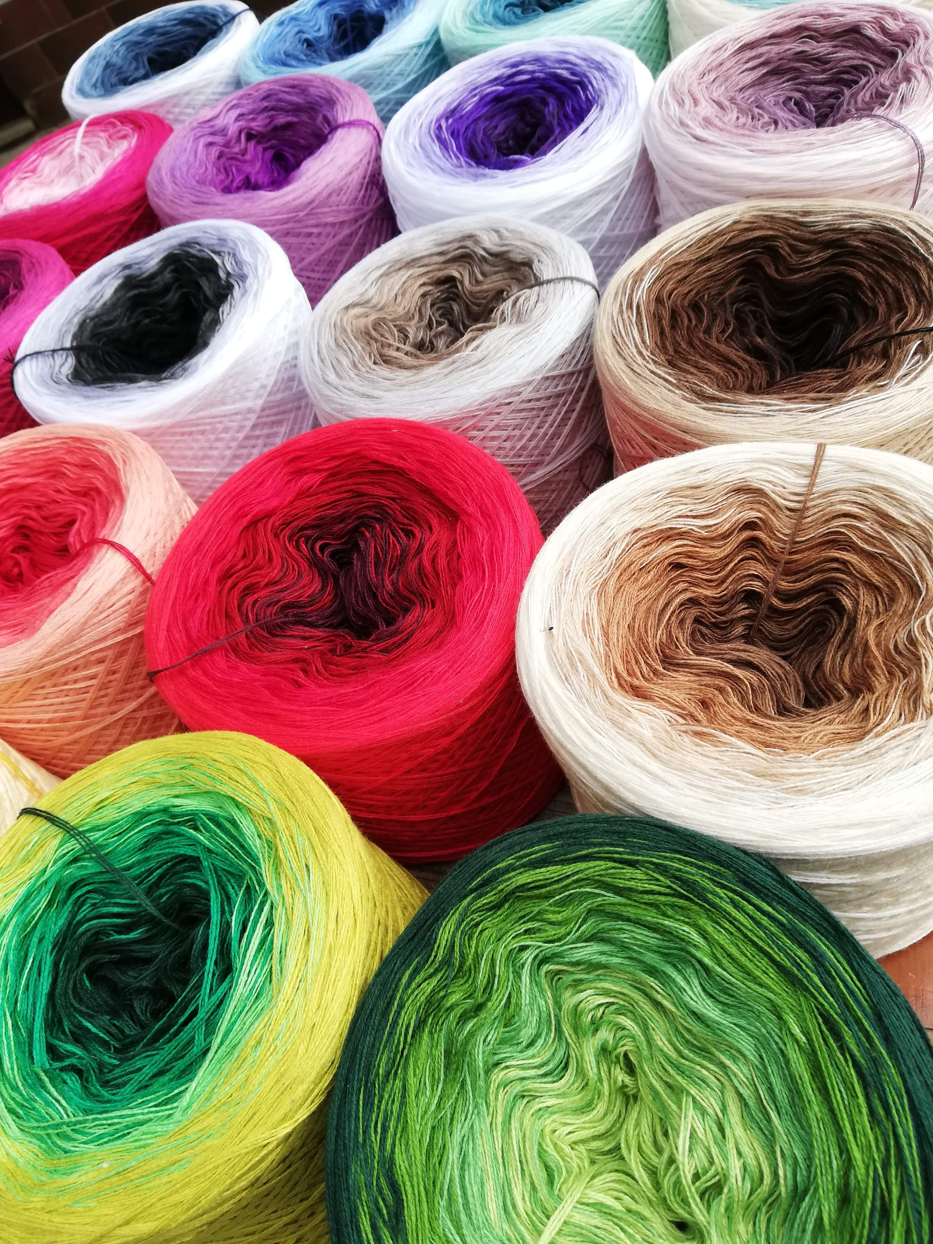 Magic OMBRÉ - Sea 4-nitka 400g/1500m