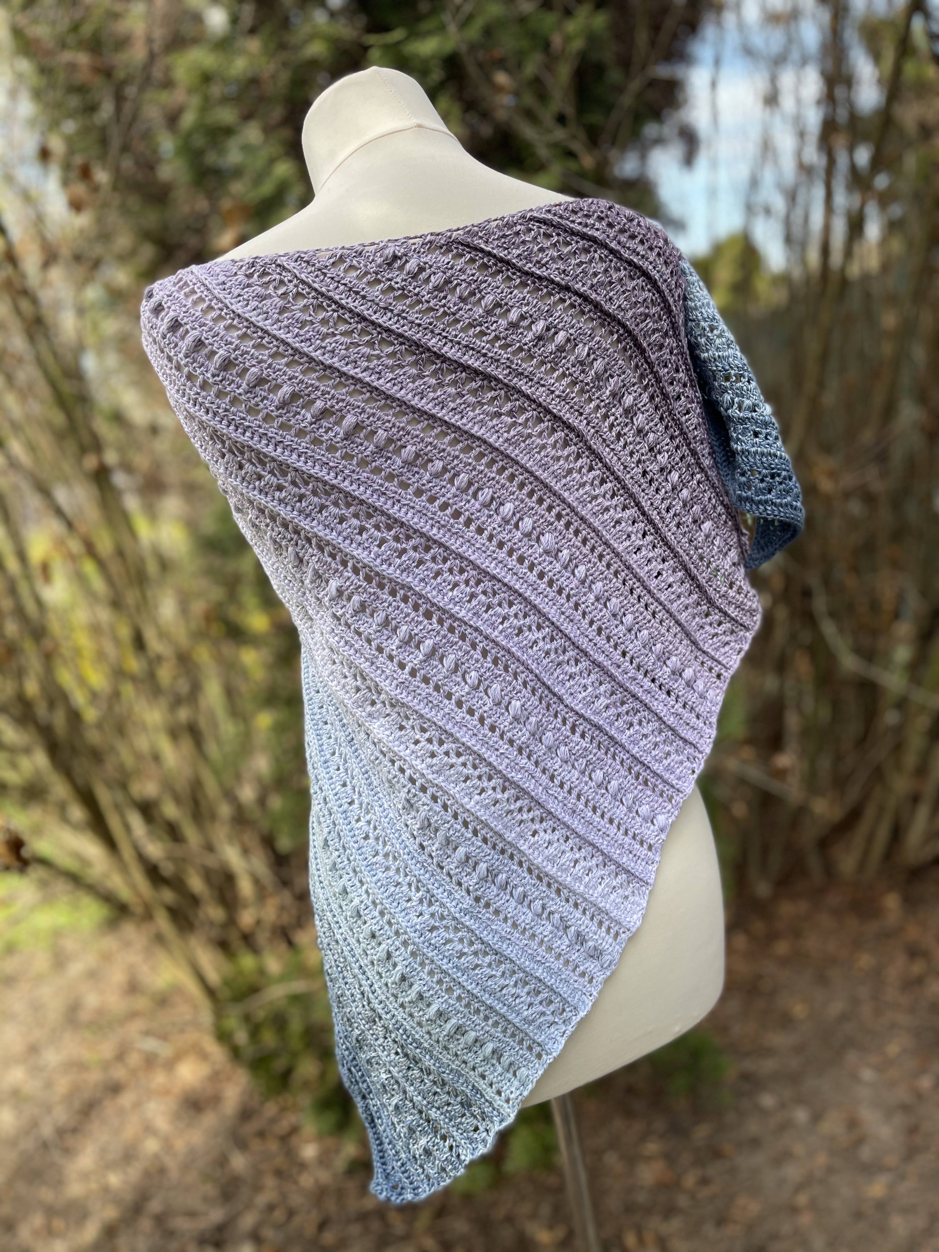 Limited Edition No.158 - 3-nitka/1000m + glitter  silver
