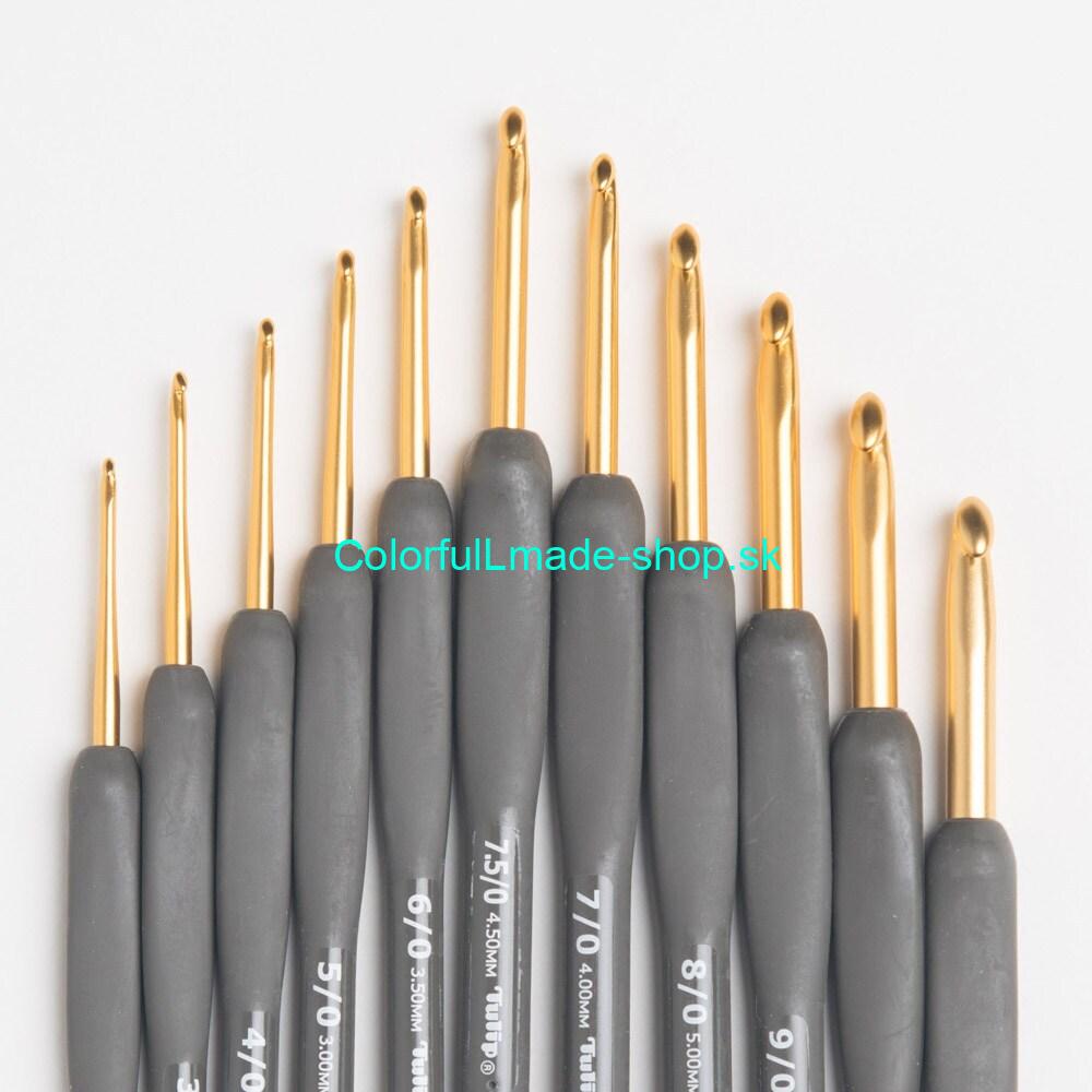 Etimo Crochet Hook with Cushion Grip - GOLD - 2,50 mm