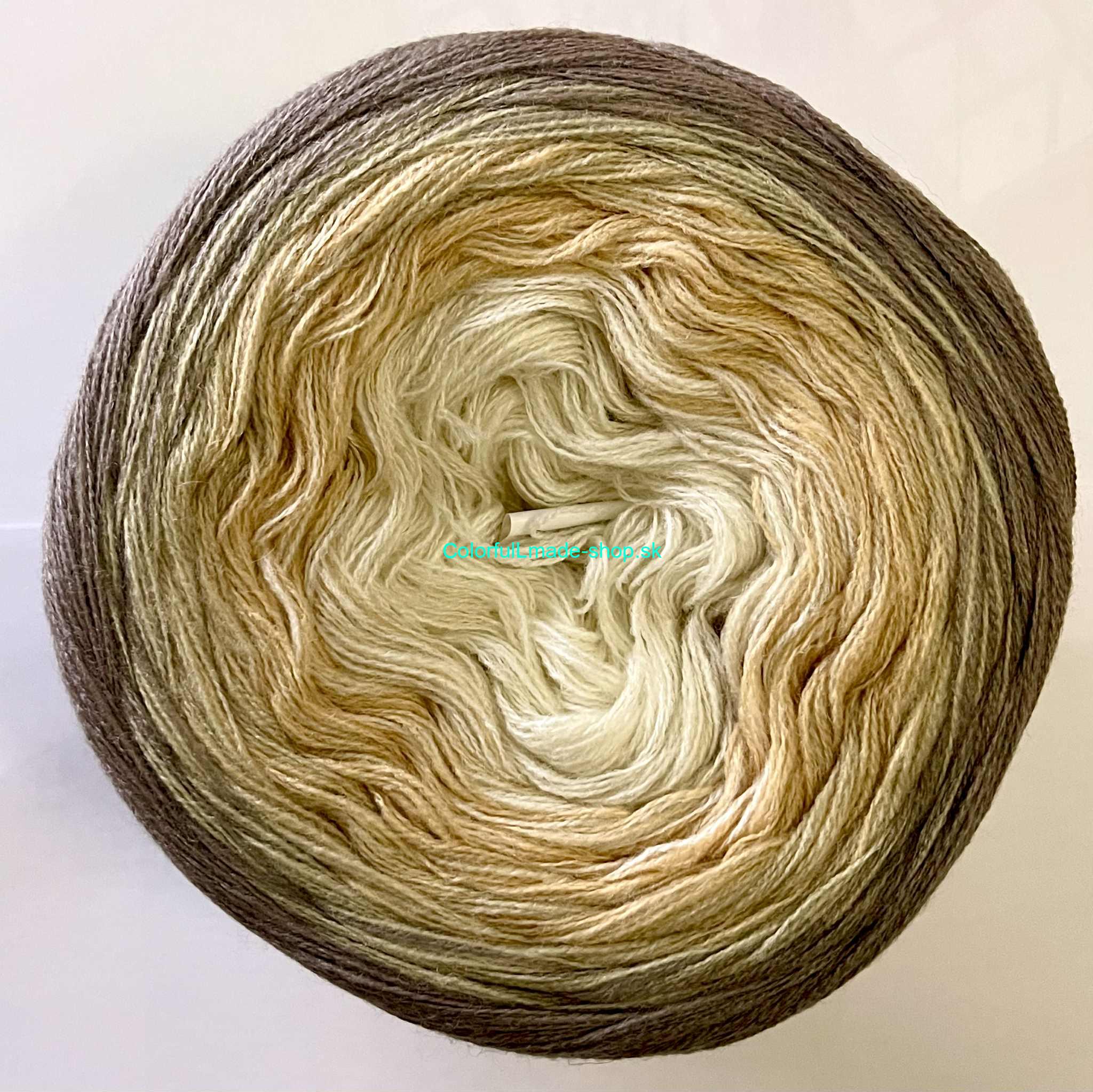 Woolly Cake - 09