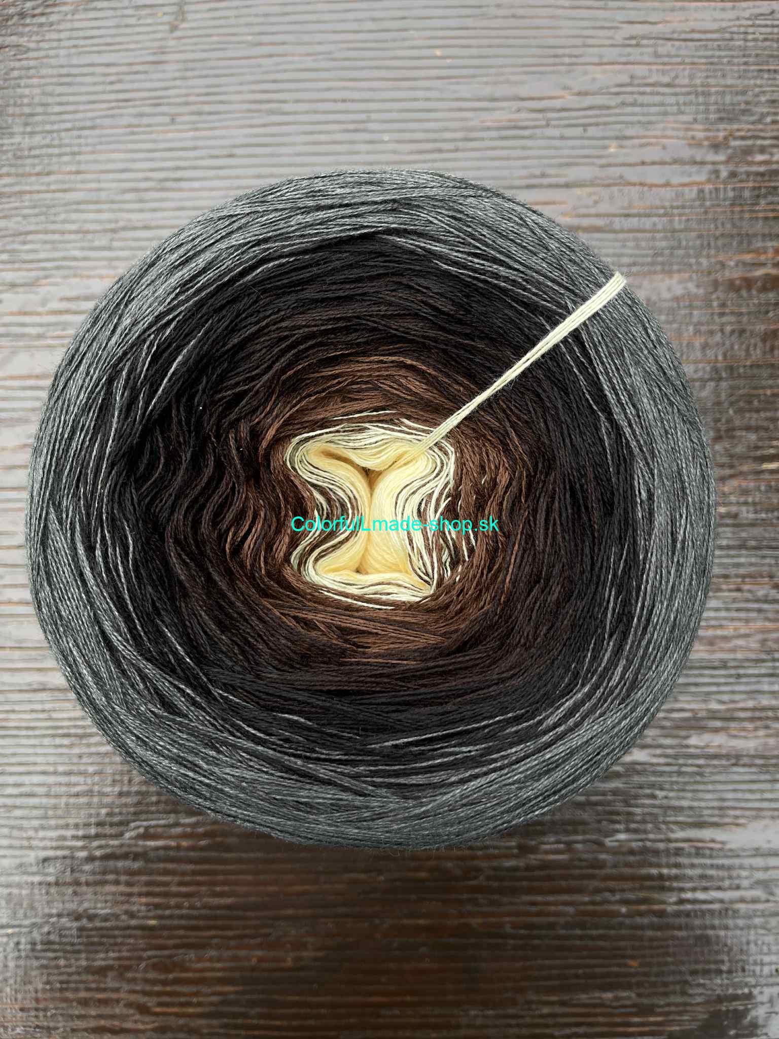 Umenie V. 4-nitka/1000m Art V.